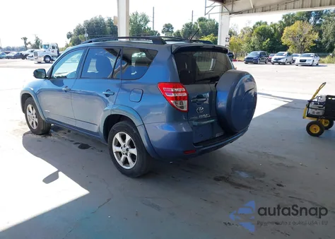 2010 Toyota Rav4 Limited z USA, uszkodzony, nr VIN JTMDF4DV9AD032758
